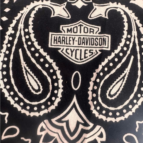 Harley-Davidson Accessories - Harley-Davidson Black and White Paisley Bandana